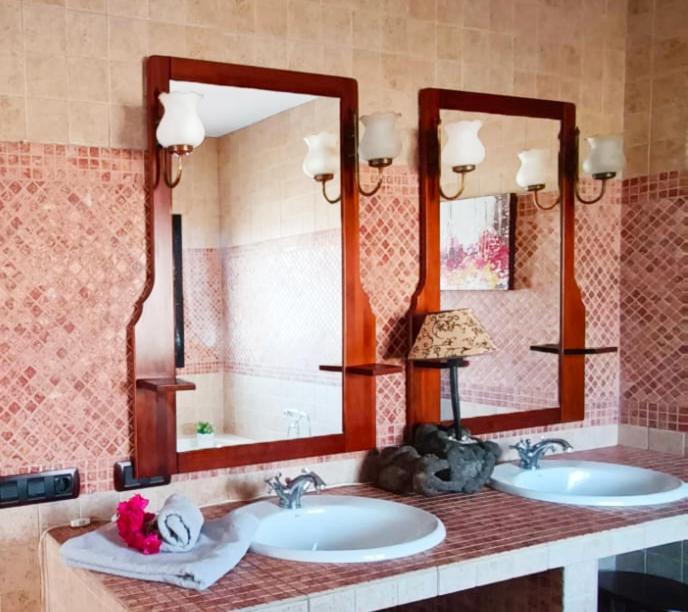 Elvira Hotel Tías Buitenkant foto